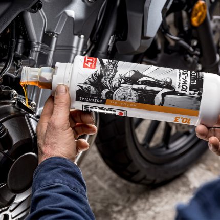 IPONE polusintetičko ulje za 4T motore 10.3 10W30 1L
