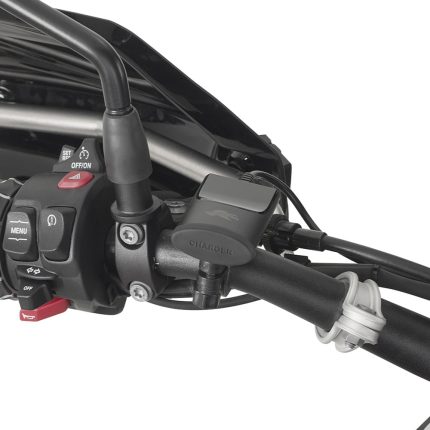 Punjač sa USB i USB C priključkom montaža na korman KS121